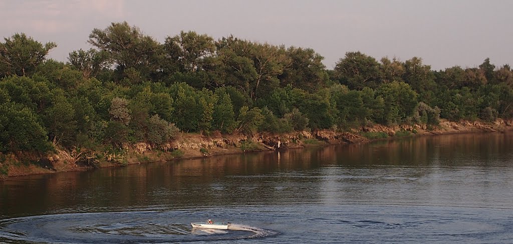 Река Ахтуба, в районе Ленинска., Ленинск