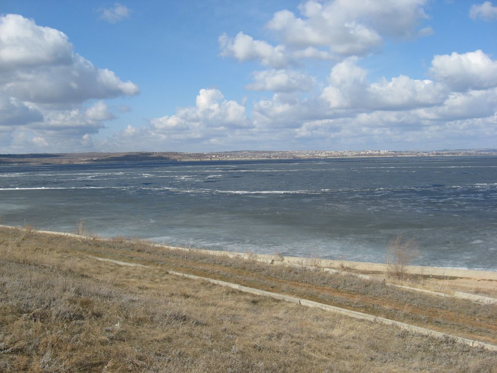 Волга зимой, Николаевск