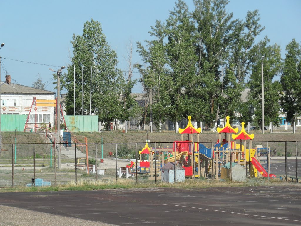 Детская площадка на стадионе., Рудня