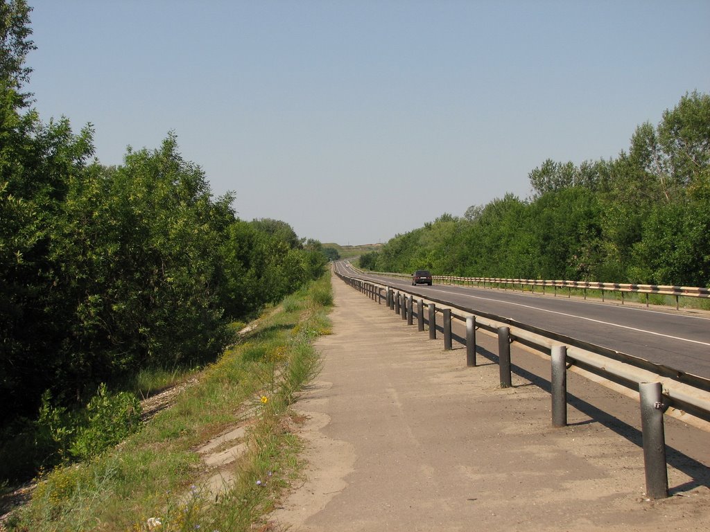 Дорога к мосту через Хопер, Урюпинск