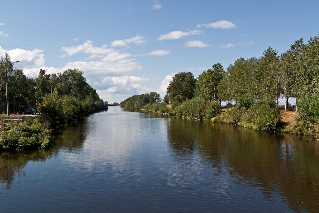 Канал в Белозёрске, Белозерск