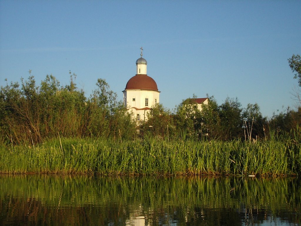 Church(view from Borovka river toward south)-вид на церковь с реки, Липин Бор