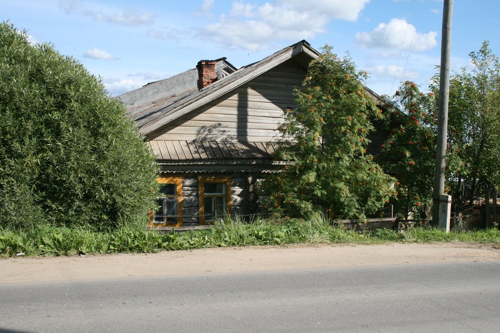 Дом № 7 в деревне Савино у Тотьмы, Тотьма