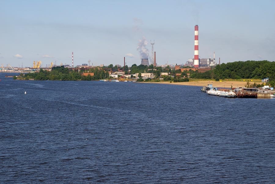 Вид на реку Шексна, пристань "Ломоносова", АО "Северсталь" / View of the Sheksna river, the quay "Lomonosovs", the joint-stock company "Severstal" (22/07/2007), Череповец