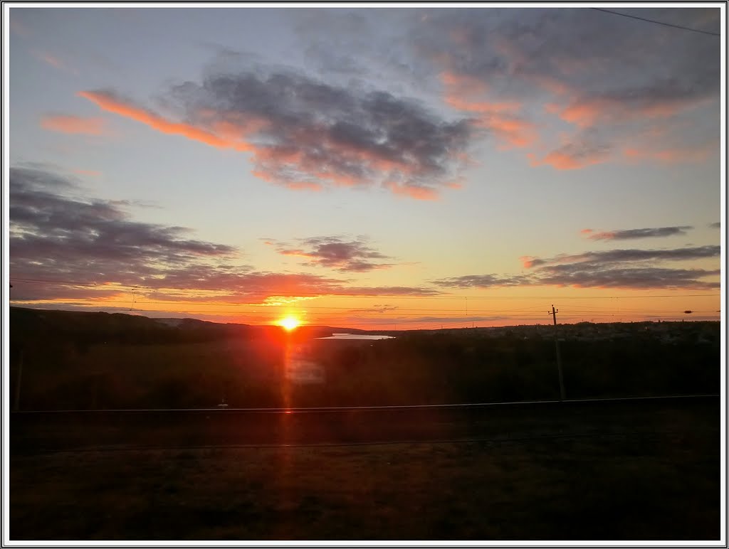 Sunset on the River Don. (Photographed from the train through the open window)., Лиски