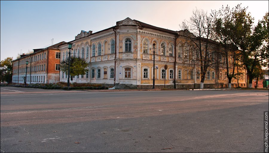 Угловое здание, Острогожск