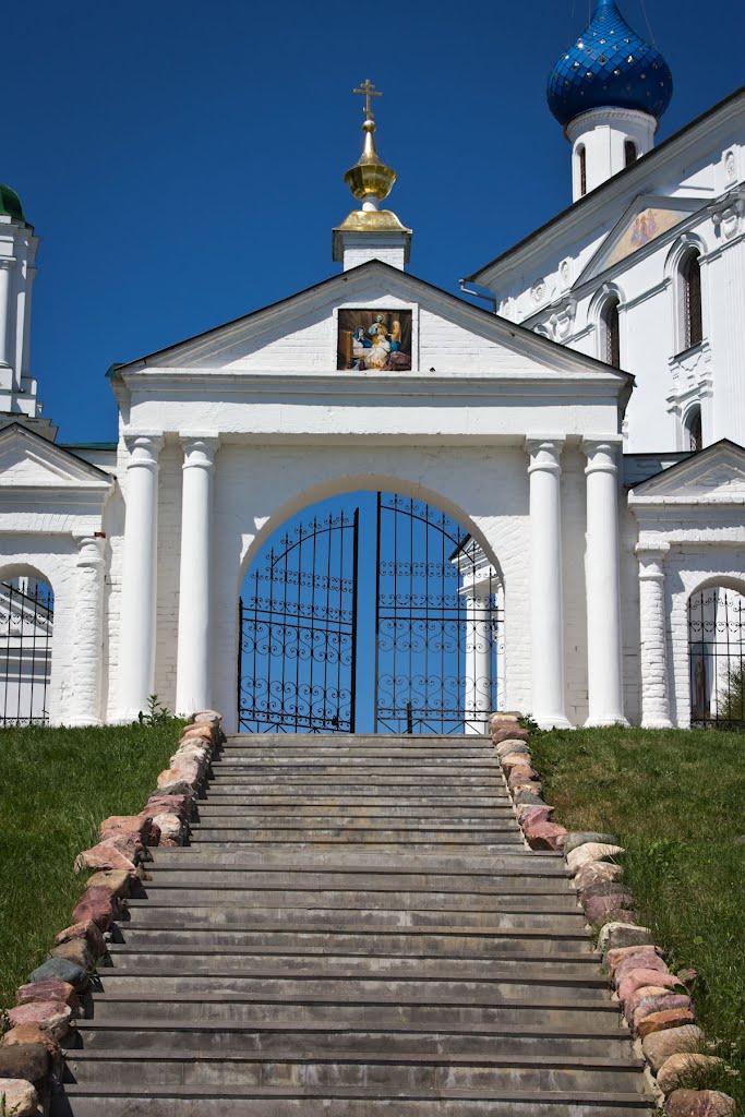 Вход в храм (2012.07.03), Катунки