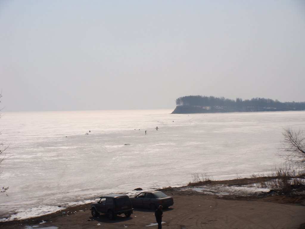 Горьковское море(пока подо льдом), Чкаловск