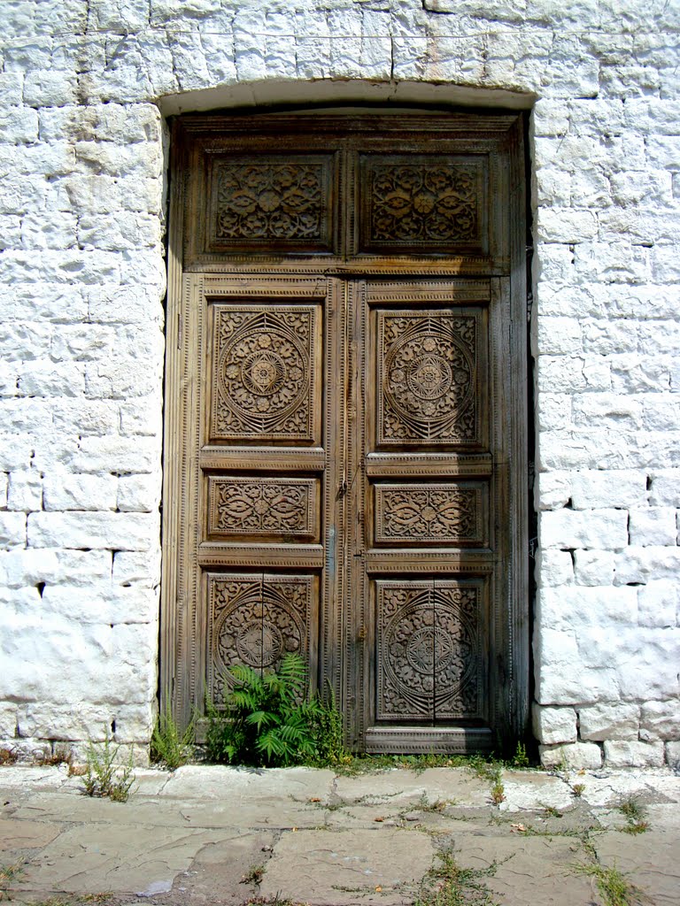 Akhty Door, Ахты