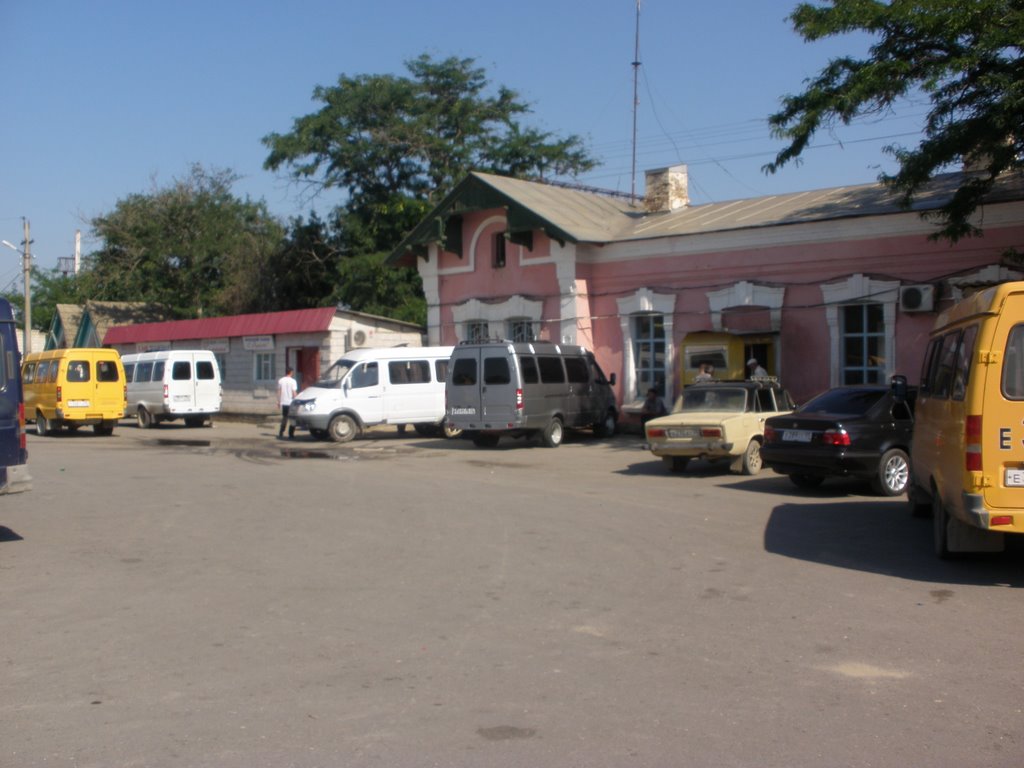 Железнодорожный вокзал в Кизилюрте, Кизилюрт