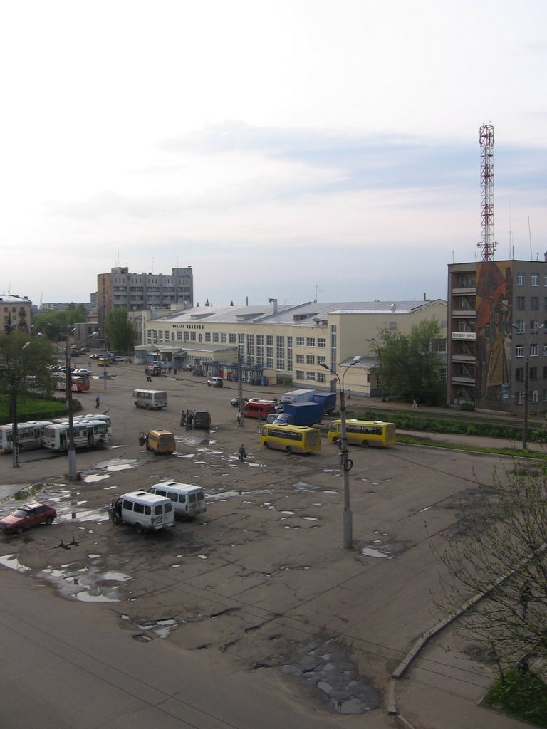 Привокзальная площадь, Иваново