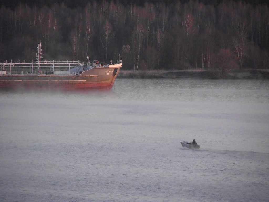 Лодка в морозном тумане, Кинешма