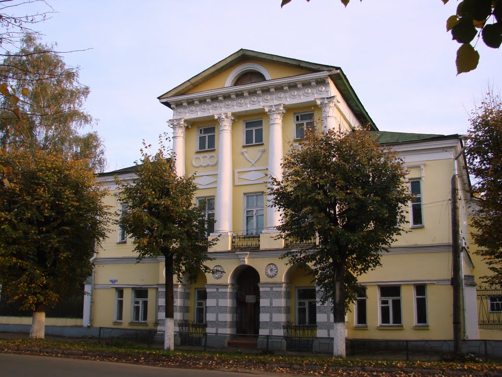 Детский садик. В этом здании 19 века в 20 веке находилось городское управление НКВД., Шуя