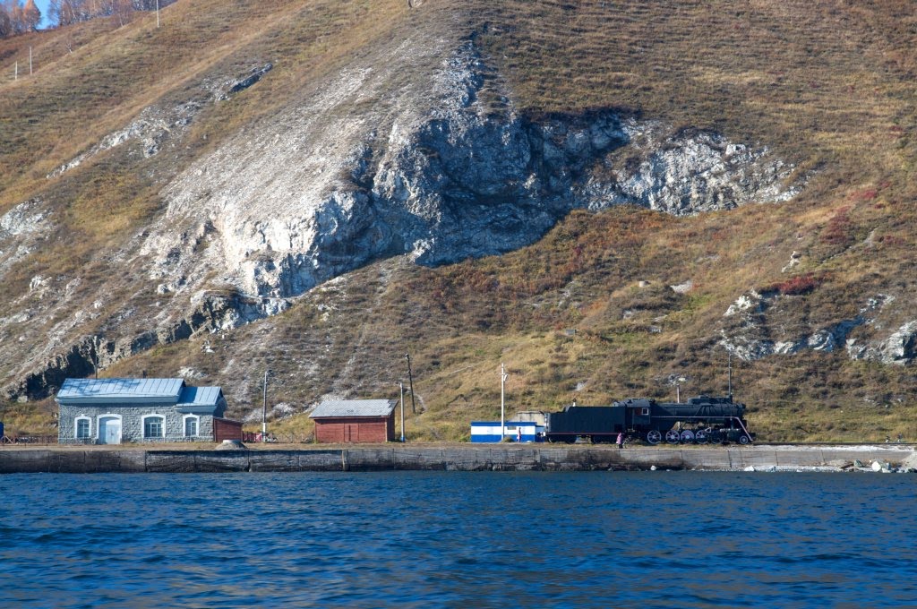 Вид на порт Байкал. Октябрь 2011г, Байкал