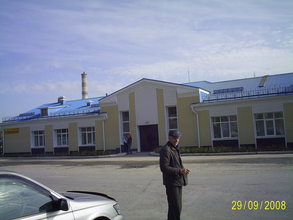 Площадь у ЖД вокзала, Железногорск-Илимский