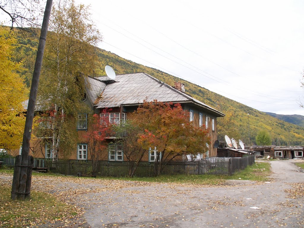 Last home on Sovetskaya street, Мама