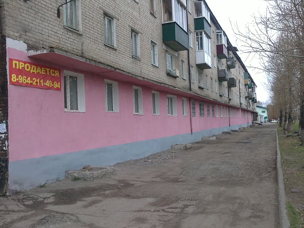 Комсомольский 83 "Сотку" переделали в квартиры (май 2013), Усолье-Сибирское