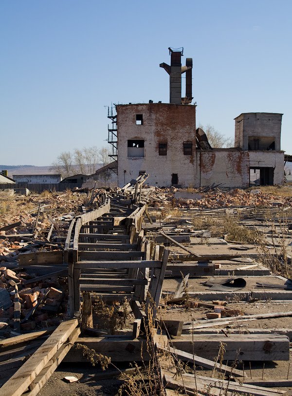 Заброшенное зернохранилище (Abandoned barn), Усть-Ордынский