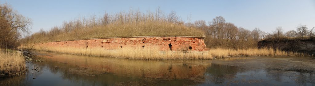 Контргард Кёниг крепости Пиллау в Балтийске. Панорама из 4 кадров., Балтийск
