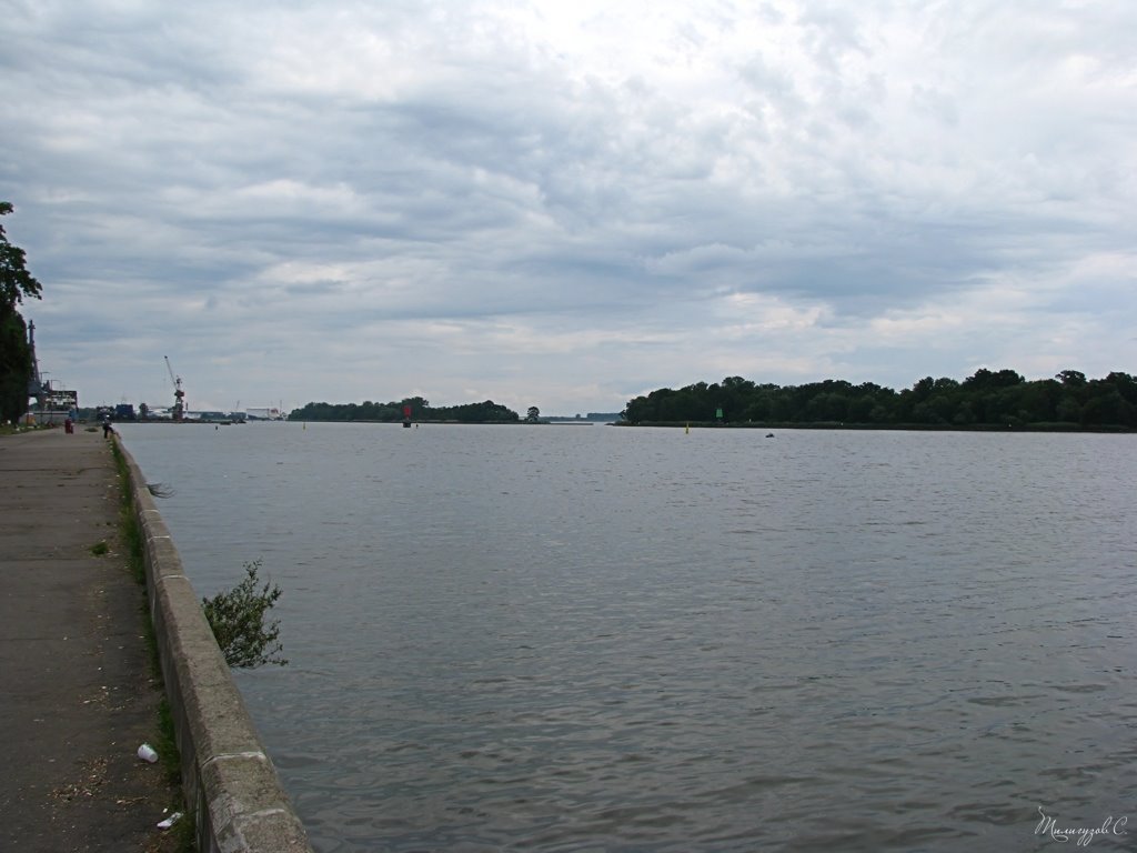 Navigation canal. Town Svetlyj (earlier Zimmerbude), Светлый