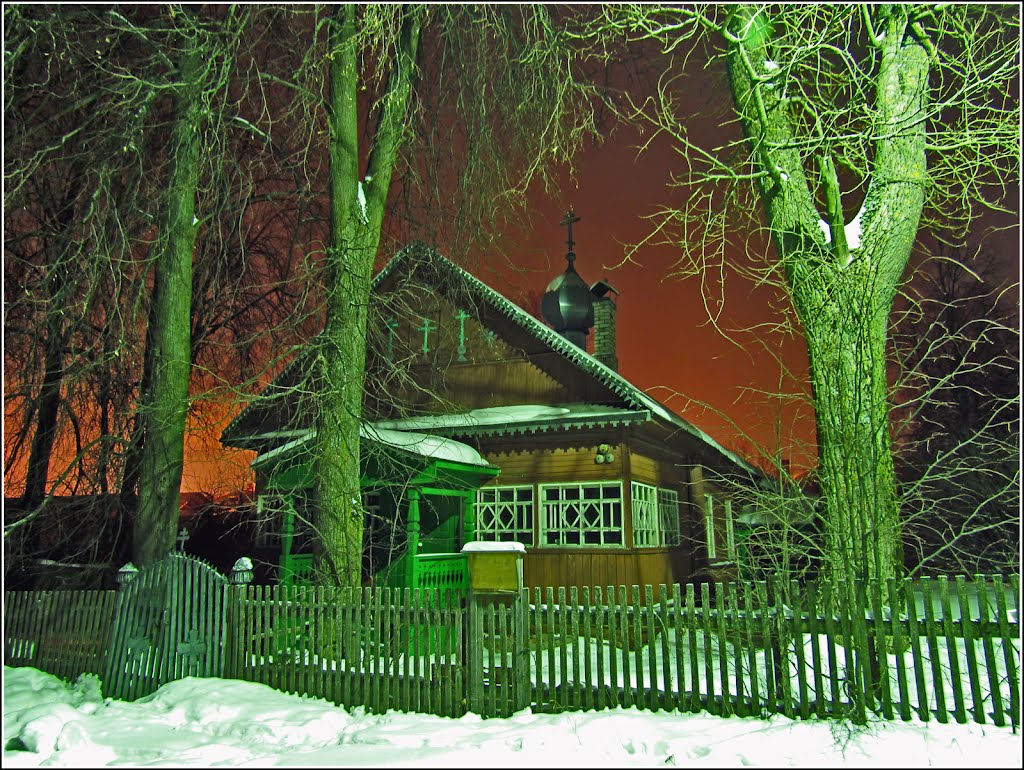 Ночью у дома-храма в Западной Двине, Западная Двина