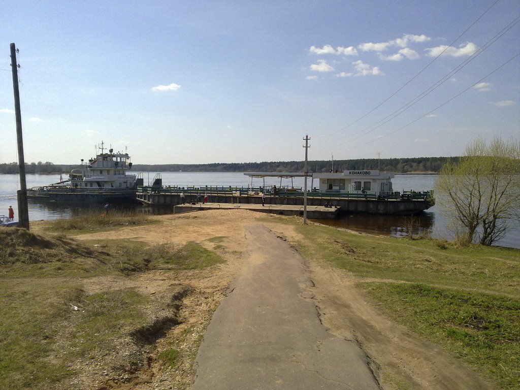 На теплоходе времён Сталина по последней пассажирской линии верхнего течения Вол