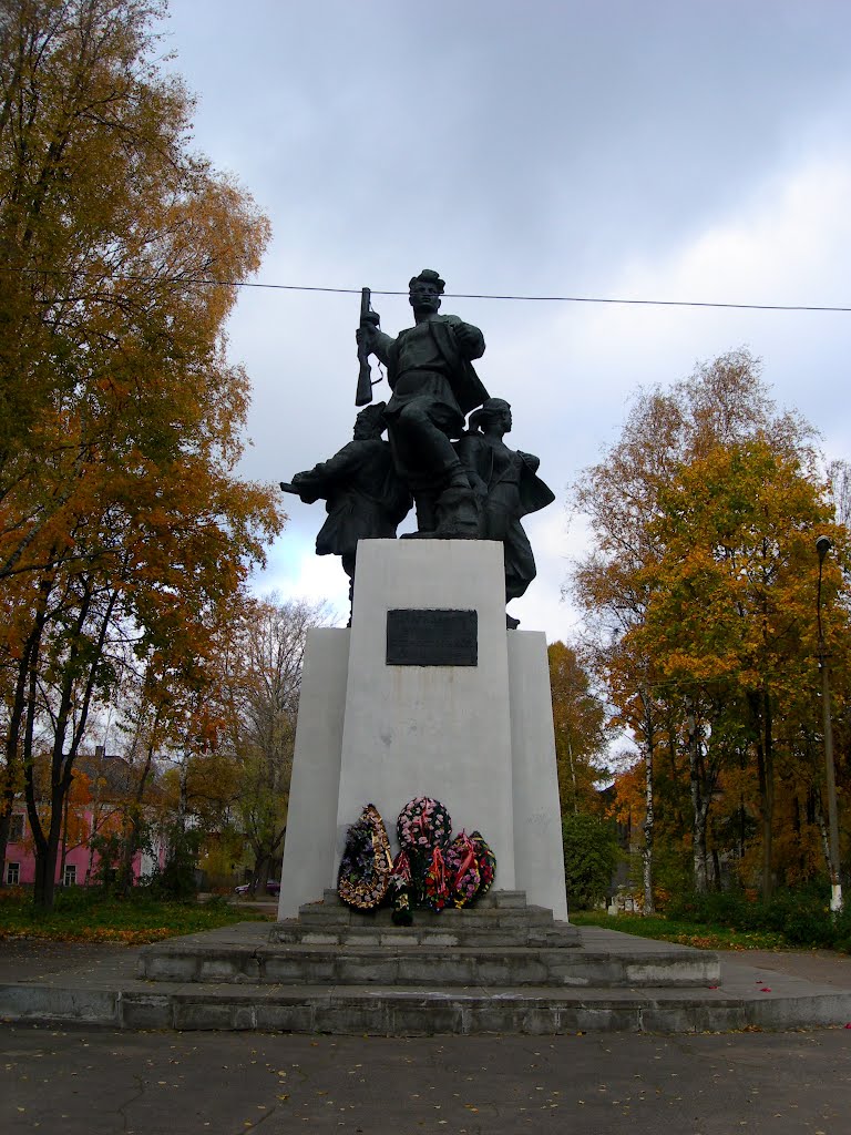 Partisan Statue in Ostashkov, Осташков