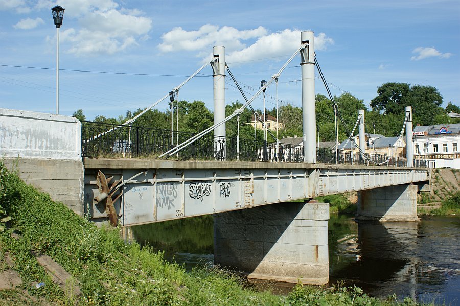 пешеходный мост, Торжок