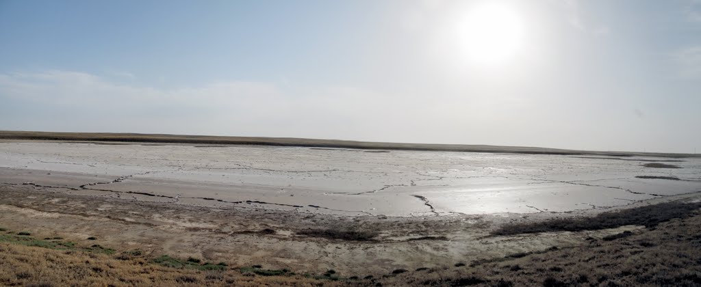 Unnamed salt lake., Комсомольский