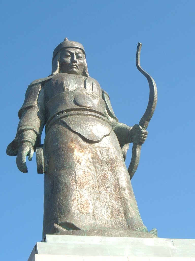 Statue, Элиста