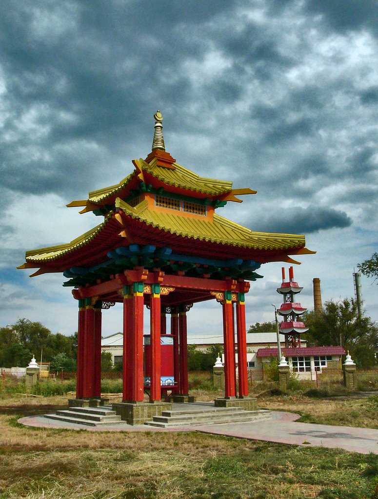 Пагода молитвенного барабана, Элиста