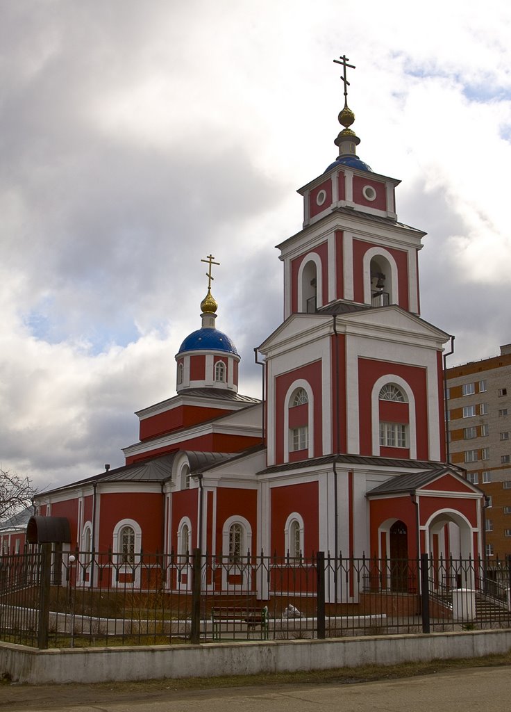 Temple in Belousovo, Apr-2009, Белоусово