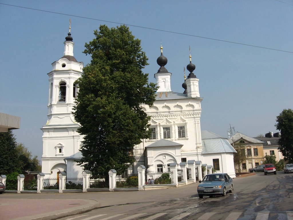 Калуга. Церковь Покрова на Рву, вид с юга., Калуга