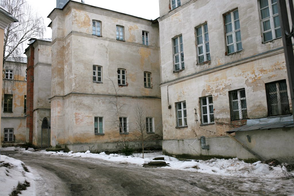 girls monastery, Калуга