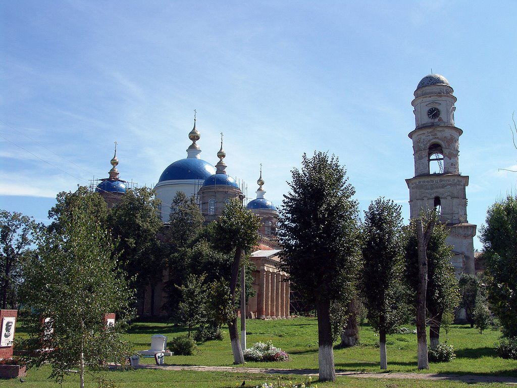 Мещовск. Благовещенский собор и колокольня. Август 2007 года, Мещовск