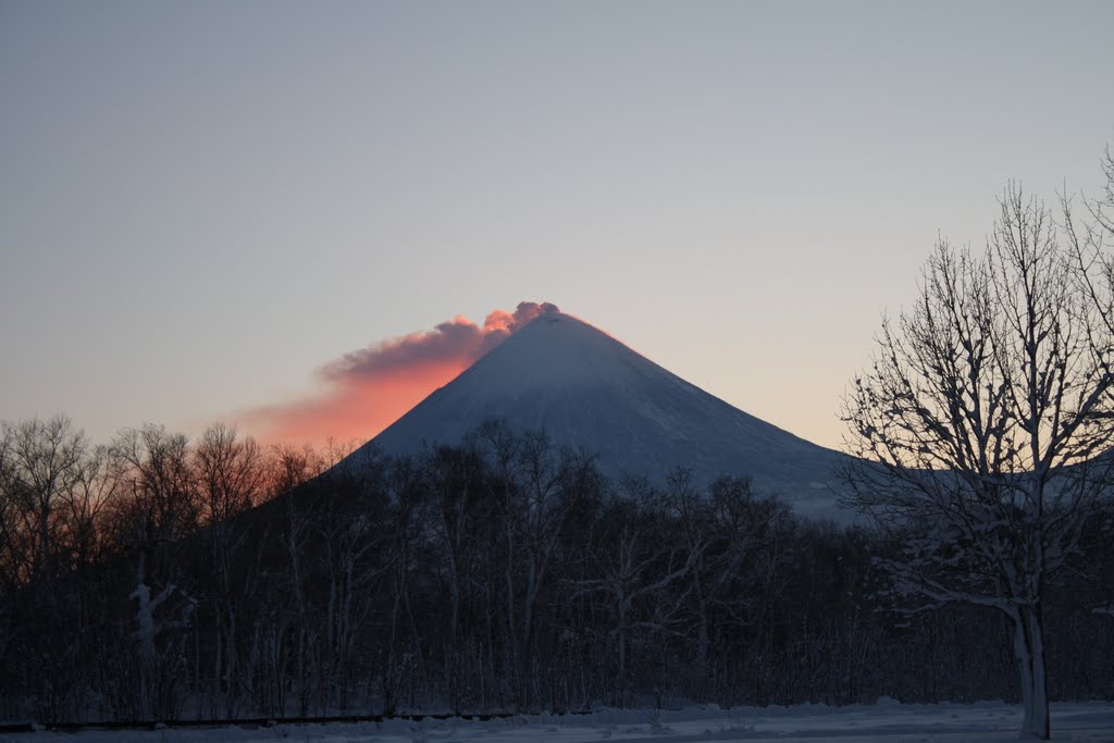Ключевской вулкан. снимок сделан в январе 2011 года, Ключи