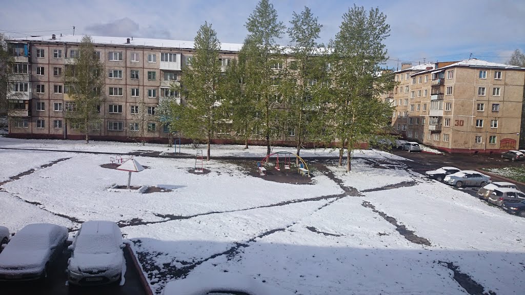 Днем было +18, утром посмотрел в окно, а там снег лежит. Я что лето проспал?!!, Березовский