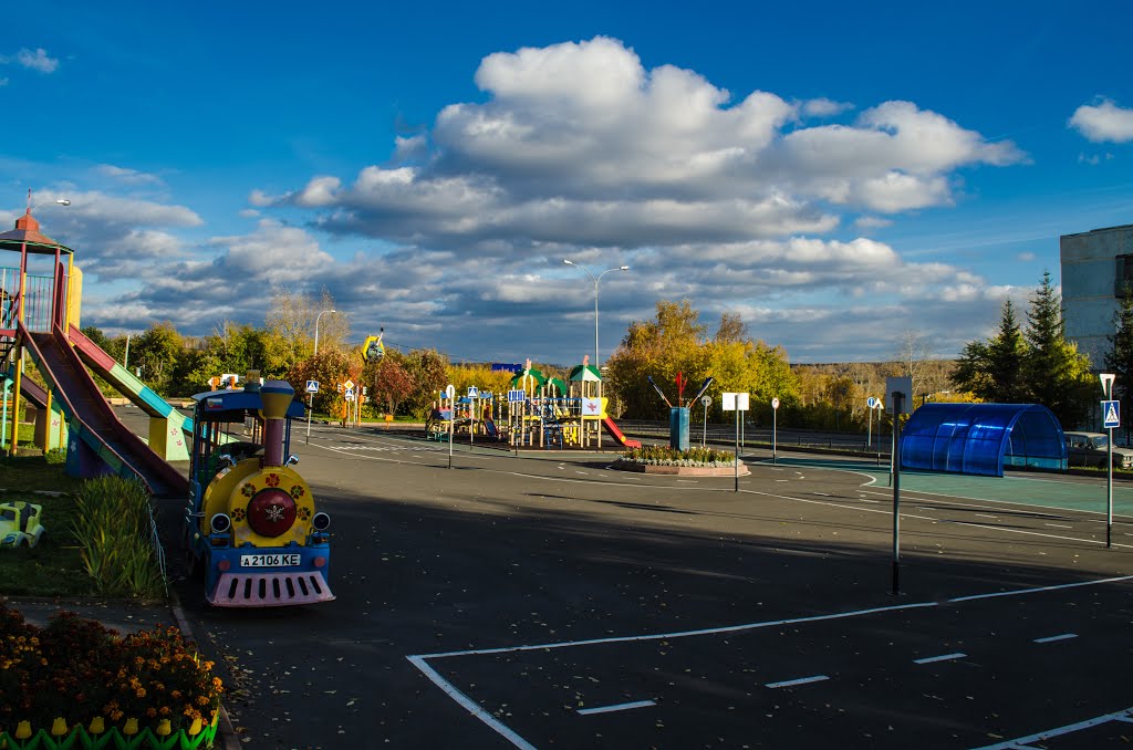 Детская площадка, Кедровка
