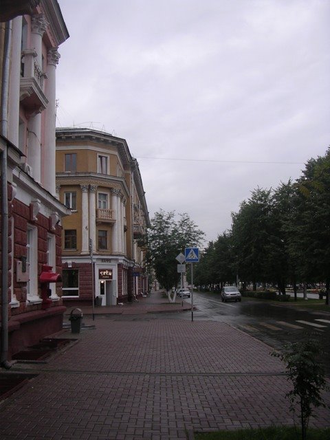 Кемерово. Одна из улиц ведущих к набережной., Кемерово