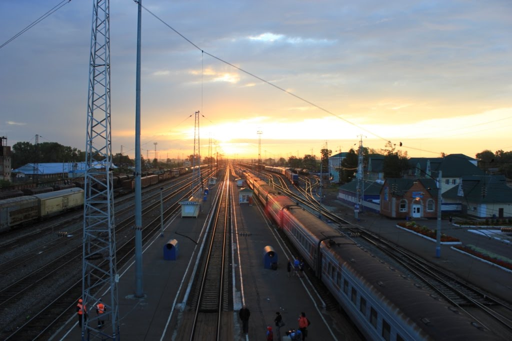 3713-й км Транссиба. Станция Мариинск на рассвете. Вид на восток, Мариинск