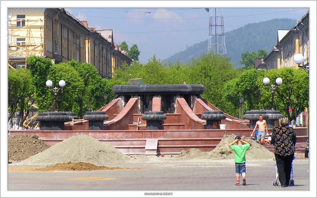 2005-06-07 Междуреченск строительство фонтана, Междуреченск