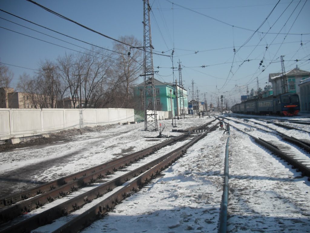 Электропоезд на Томск перед отправлением, Тайга