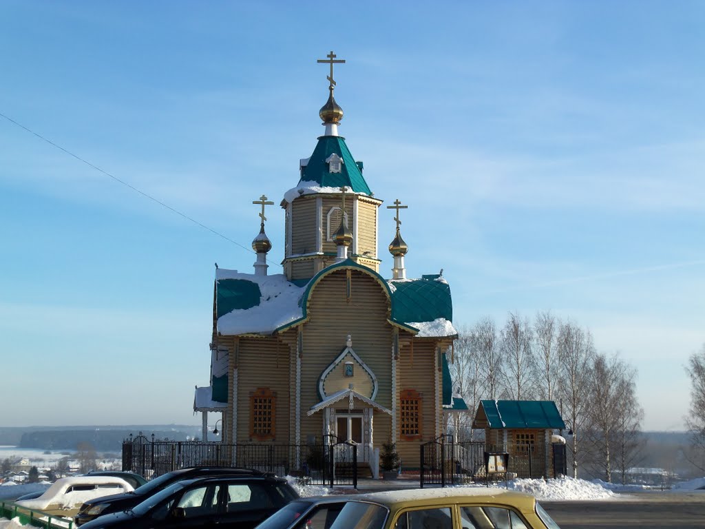 Фёдоровская церковь, северный фронтон, Киров