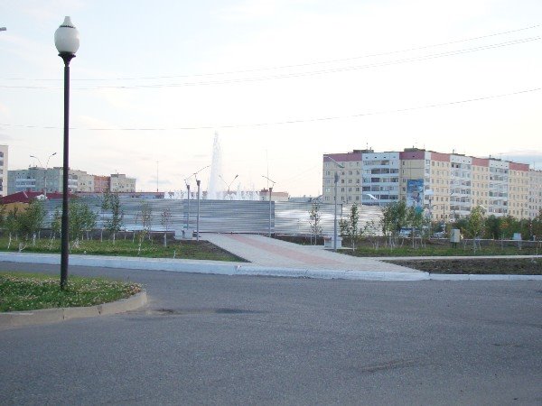 Фонтан за забором 2009.09.16, Усинск