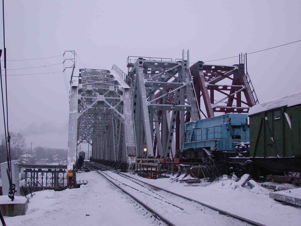 Железнодорожные мосты (последние дни Вологодского моста), Буй