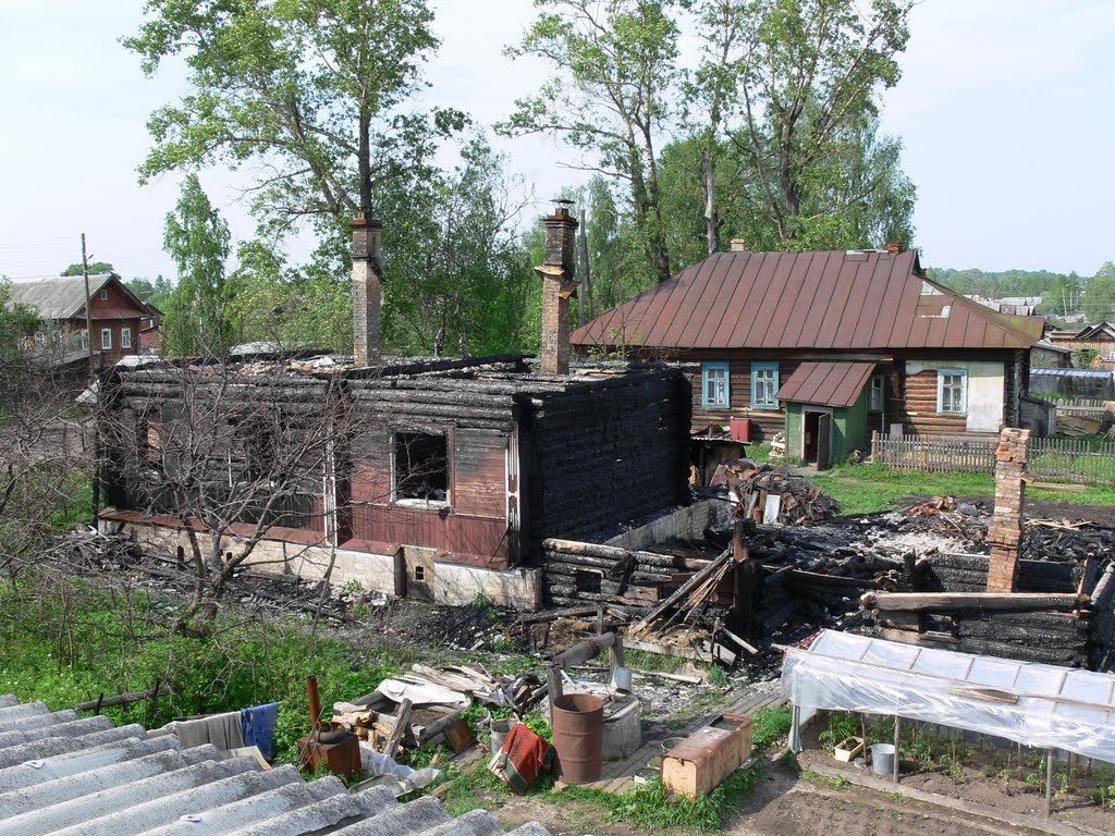 пожар весной 2006 года на Советской, 75 и 81, Шарья
