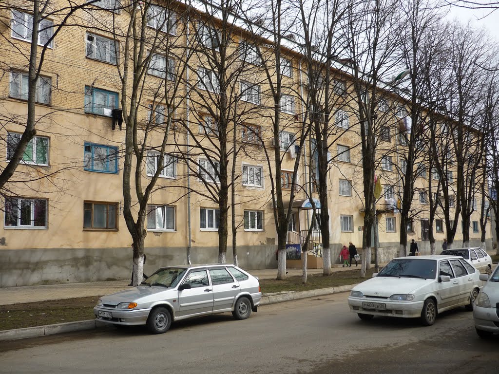 Первая пятиэтажка в городе., Апшеронск
