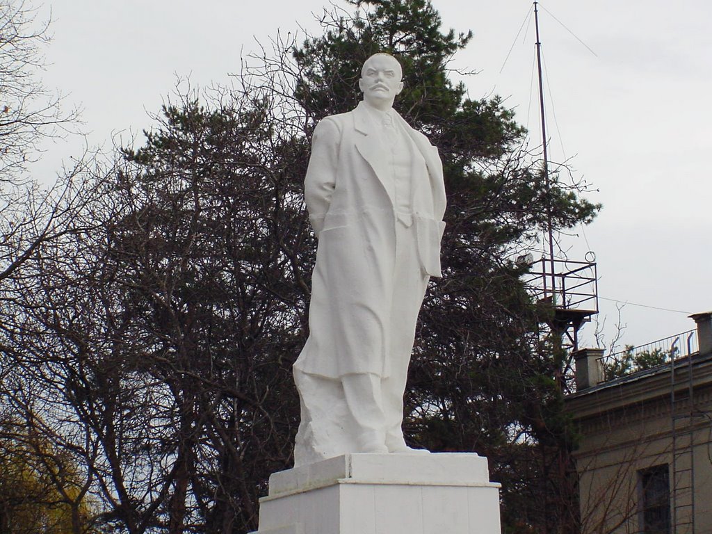 Lenin statue in Belorechensk, Белореченск