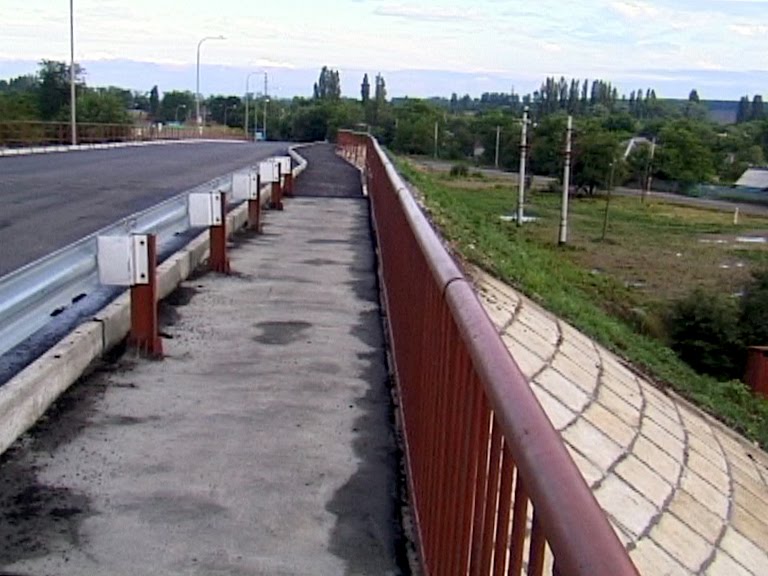 Г. Белореченск. Мост и трасса на Майкоп. Фото Виктора Белоусова., Белореченск