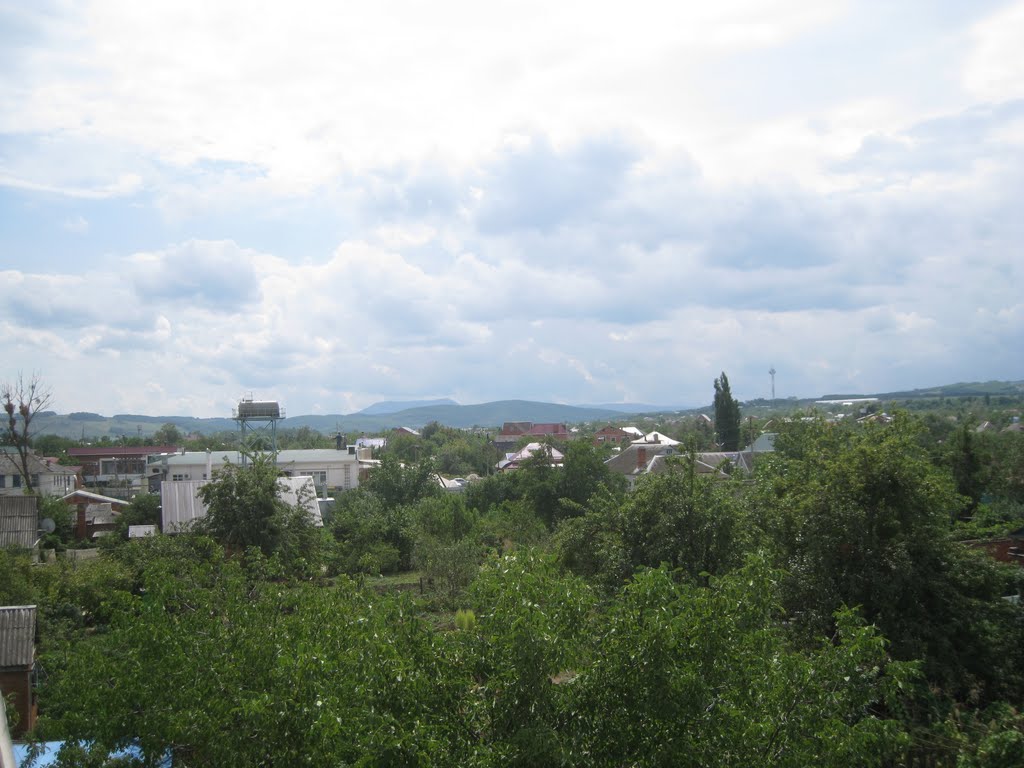 Вид на Собер и посёлок, Ильский
